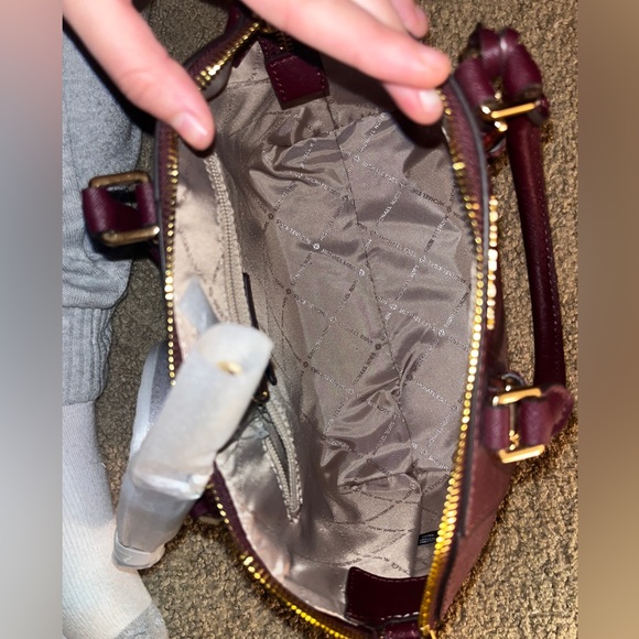 michael kors handbag - Picture 4 of 5